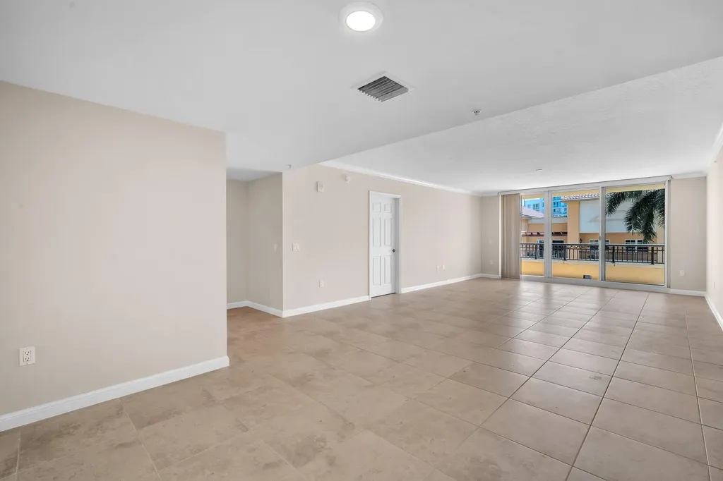 101 Plaza Real S Boca Raton FL 33432