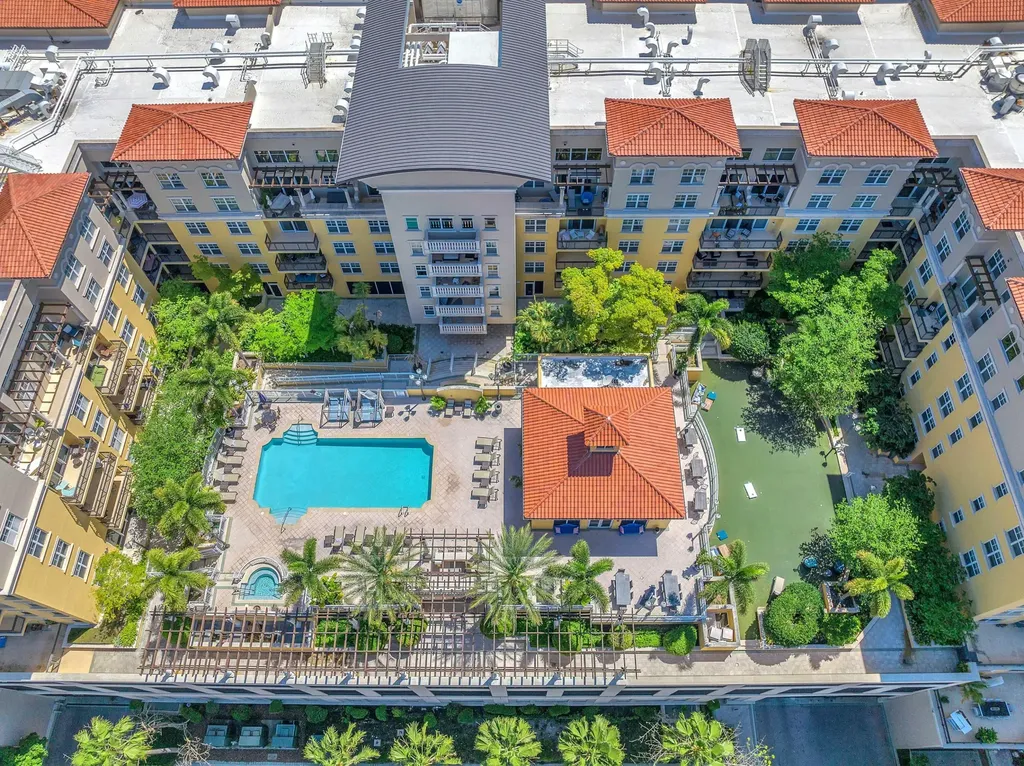 101 Plaza Real S Boca Raton FL 33432