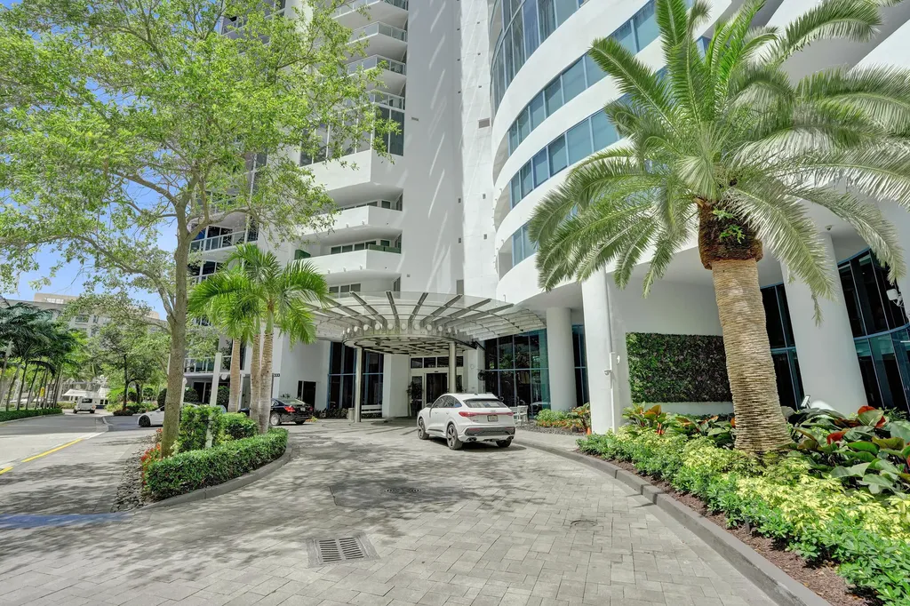 333 Las Olas Way Fort Lauderdale FL 33301