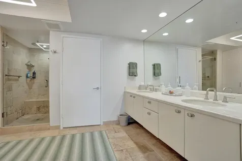 333 Las Olas Way Fort Lauderdale FL 33301