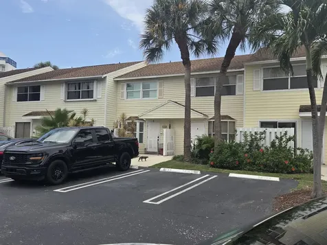 2843 NE 15th Street Pompano Beach FL 33062