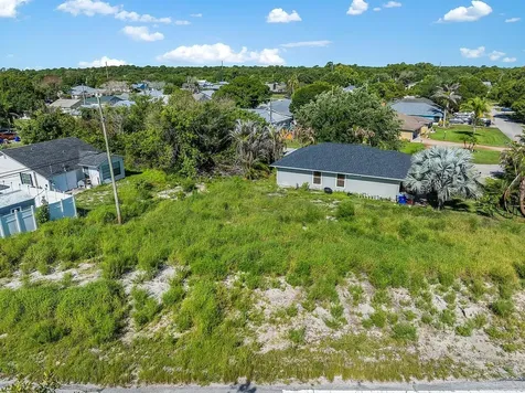 1325 2nd Road SW Vero Beach FL 32962