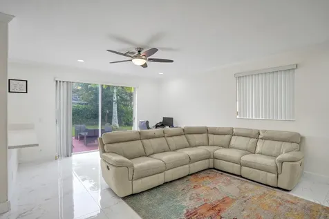 4180 Lansing Avenue Cooper City FL 33026