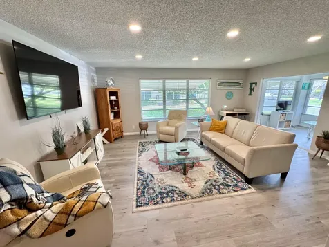 1342 High Point Way SE Delray Beach FL 33445