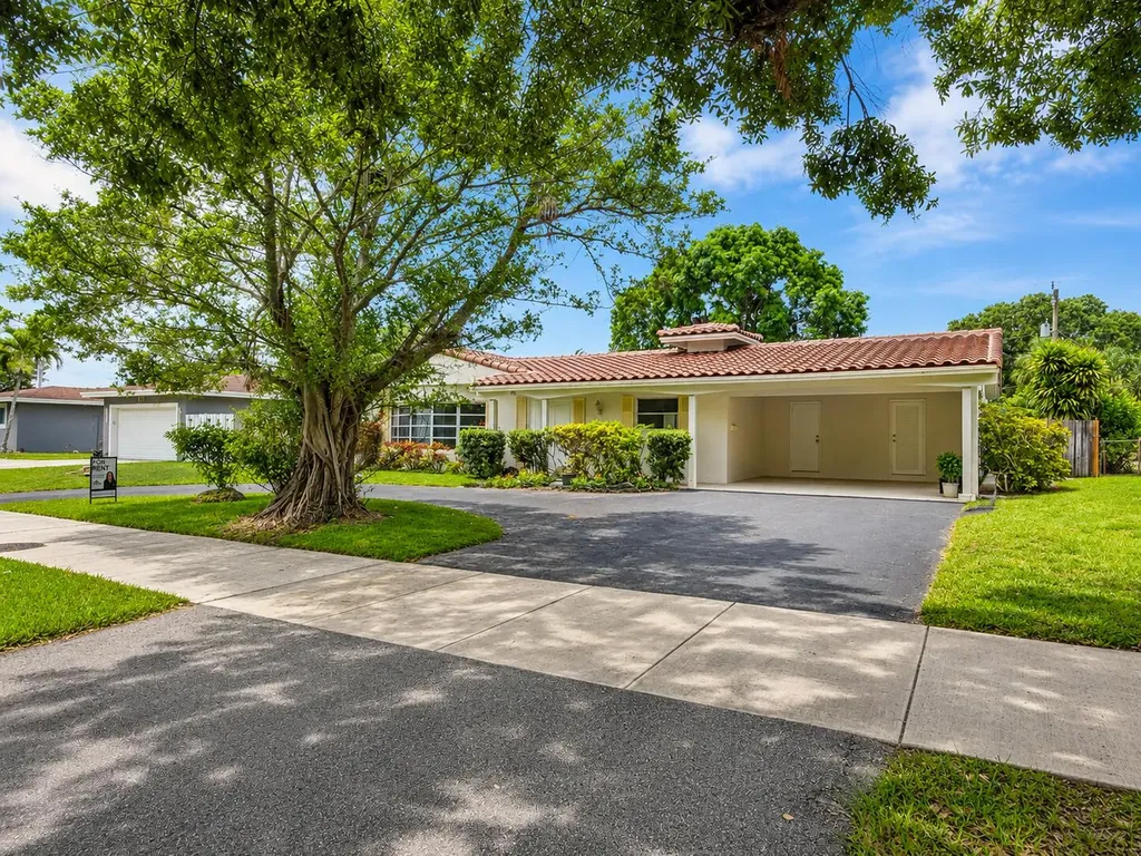 461 SW 54th Avenue Plantation FL 33317