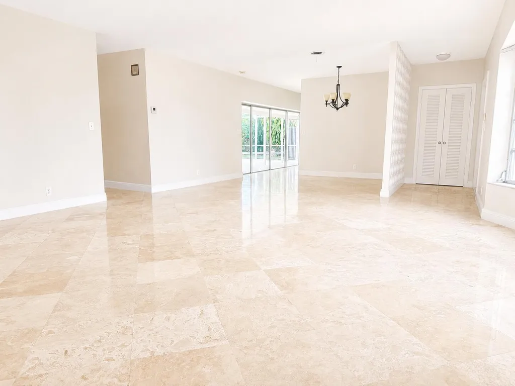 461 SW 54th Avenue Plantation FL 33317