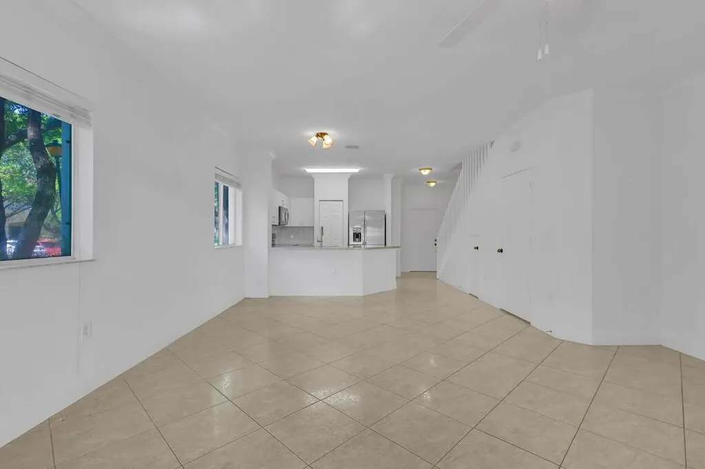 5720 Tuscany Way Tamarac FL 33321