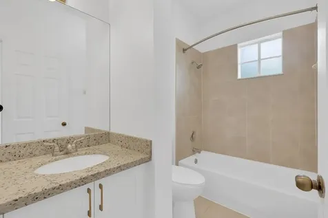 5720 Tuscany Way Tamarac FL 33321