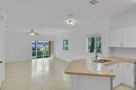 5720 Tuscany Way Tamarac FL 33321