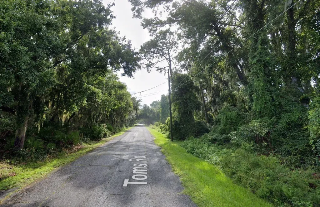 270 Toms Road Debary FL 32713