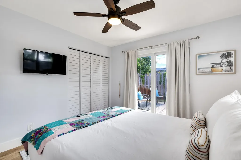 242 SW 9th Street Pompano Beach FL 33060