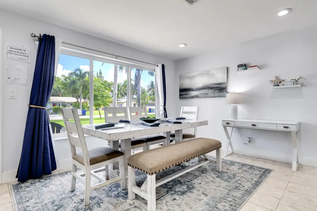 242 SW 9th Street Pompano Beach FL 33060