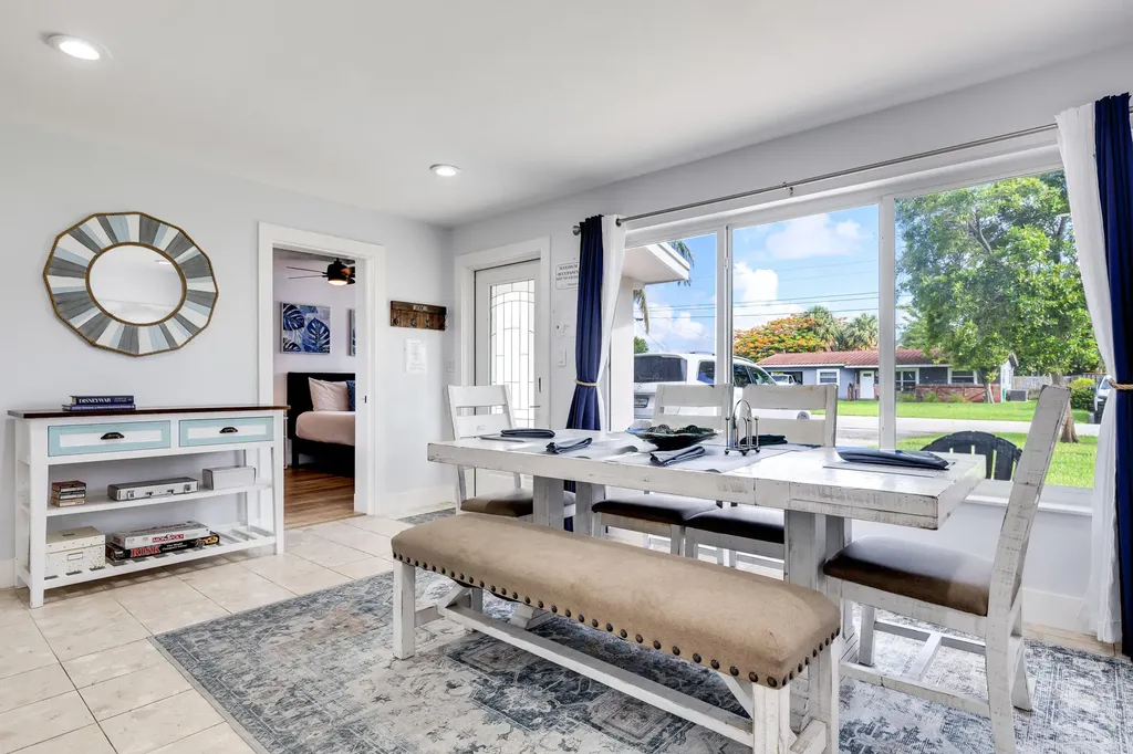 242 SW 9th Street Pompano Beach FL 33060