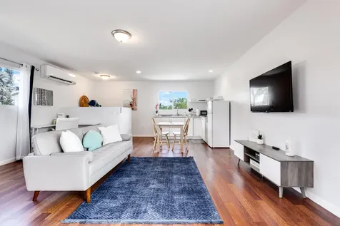 242 SW 9th Street Pompano Beach FL 33060