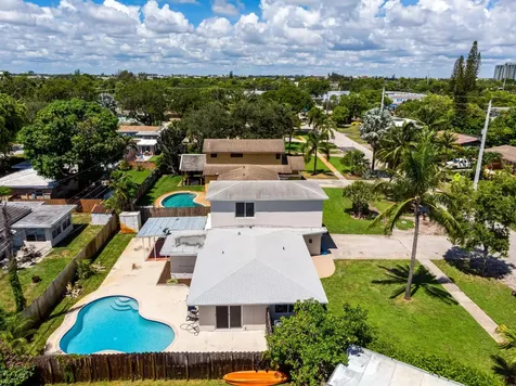 242 SW 9th Street Pompano Beach FL 33060