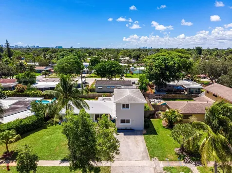 242 SW 9th Street Pompano Beach FL 33060