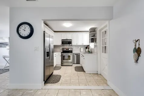 242 SW 9th Street Pompano Beach FL 33060