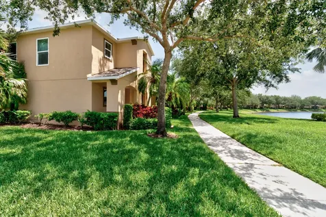 1670 Pointe West Way Vero Beach FL 32966