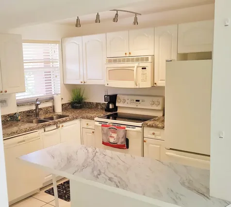 2801 N Pine Island Road Sunrise FL 33322
