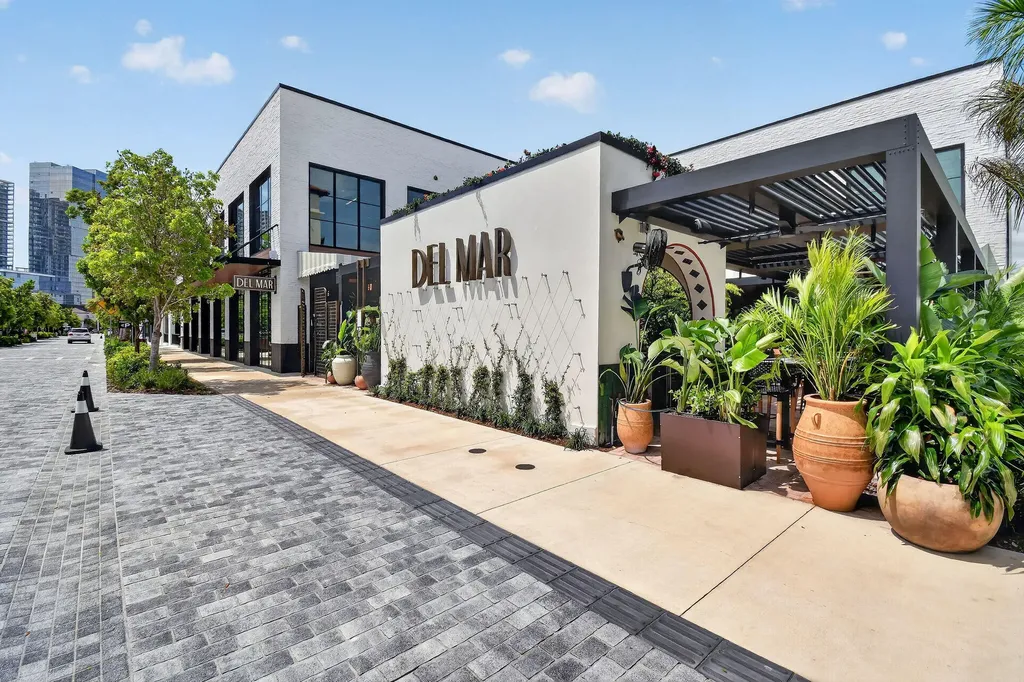 9442 Bridgeport Drive West Palm Beach FL 33411