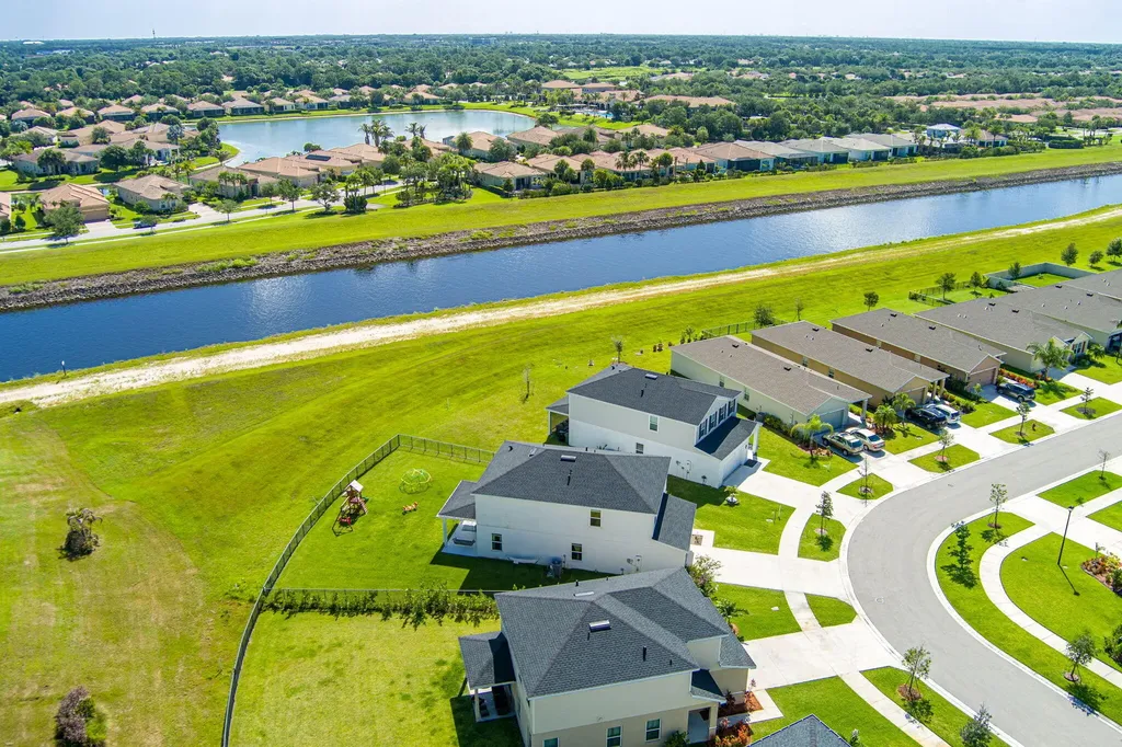 10739 SW Vasari Way Port St Lucie FL 34987