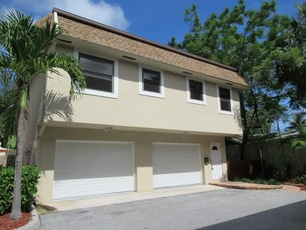 810 Park Place West Palm Beach FL 33401
