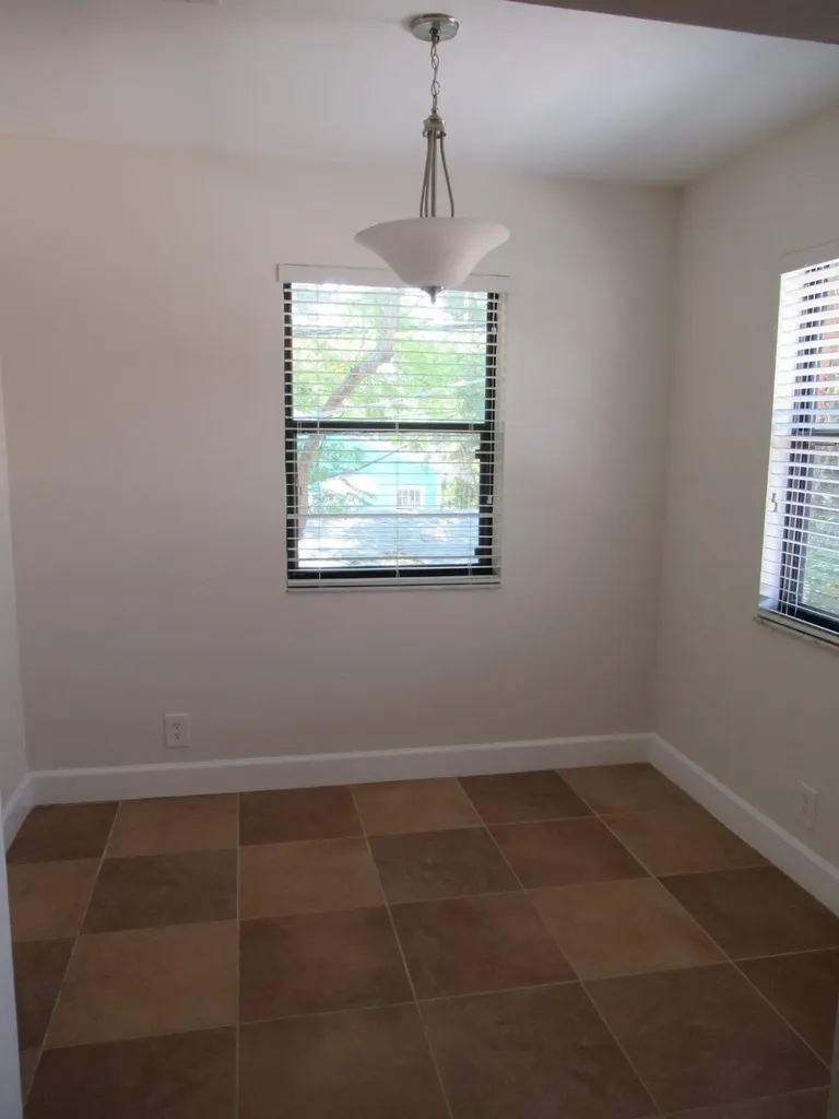 810 Park Place West Palm Beach FL 33401