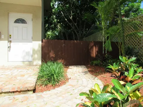 810 Park Place West Palm Beach FL 33401