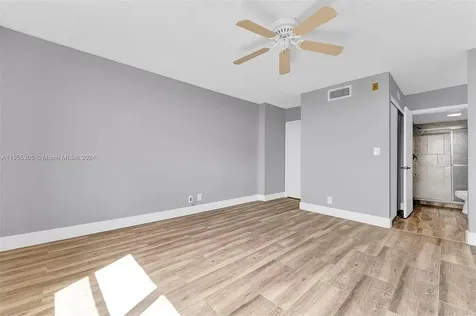 2767 Carambola Circle S Coconut Creek FL 33066