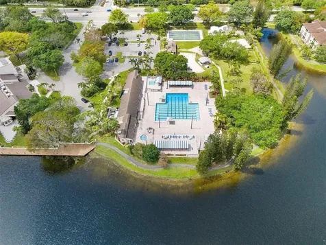 2767 Carambola Circle S Coconut Creek FL 33066