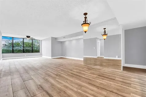 2767 Carambola Circle S Coconut Creek FL 33066