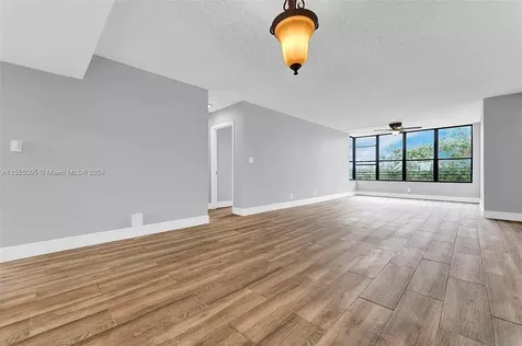 2767 Carambola Circle S Coconut Creek FL 33066