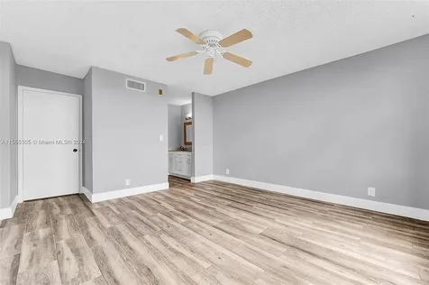 2767 Carambola Circle S Coconut Creek FL 33066
