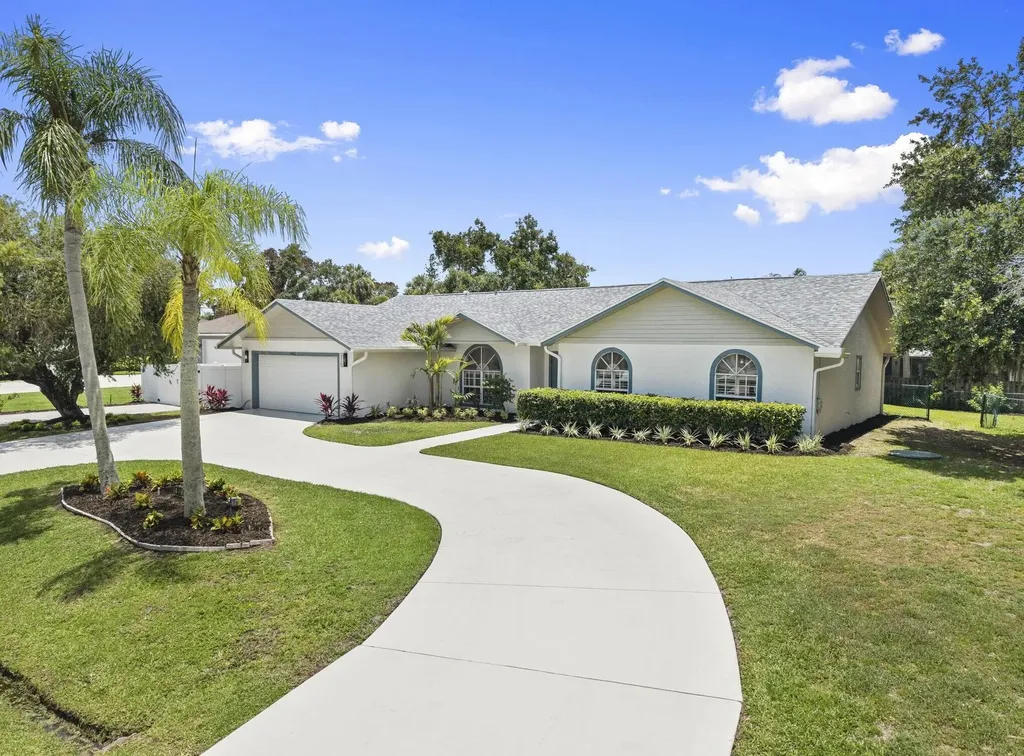 1952 SW Import Drive Port St Lucie FL 34953
