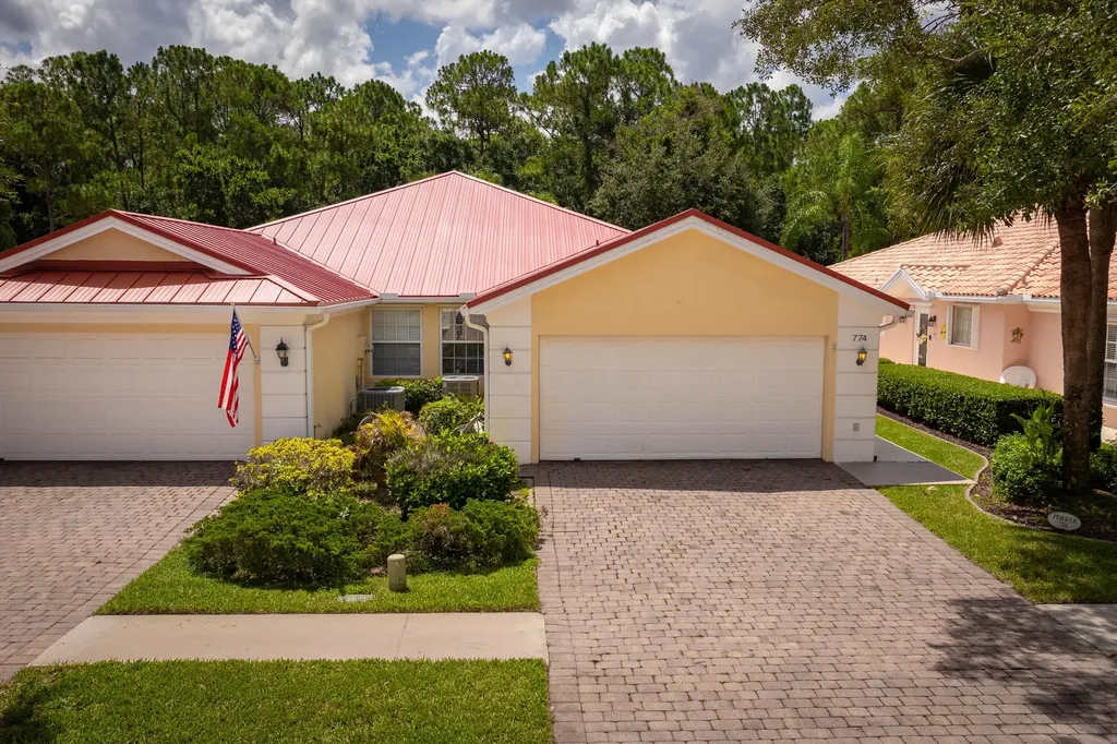 774 SW Balmoral Trace Stuart FL 34997