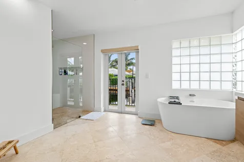 1332 SW Tamarind Way Boca Raton FL 33486