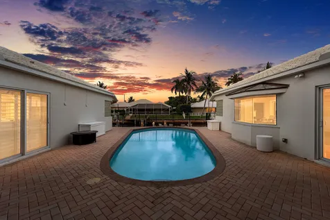 1332 SW Tamarind Way Boca Raton FL 33486