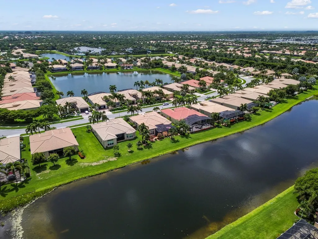 10540 Whitewind Circle Boynton Beach FL 33473