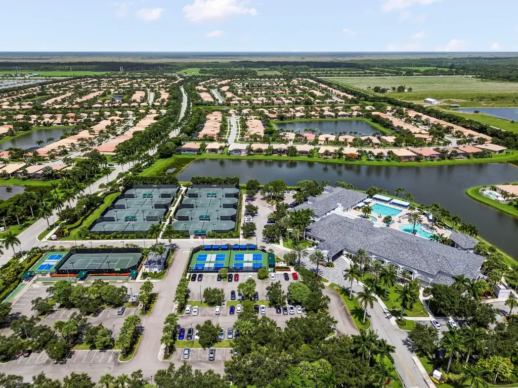 10540 Whitewind Circle Boynton Beach FL 33473