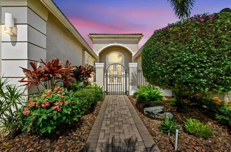 10540 Whitewind Circle Boynton Beach FL 33473