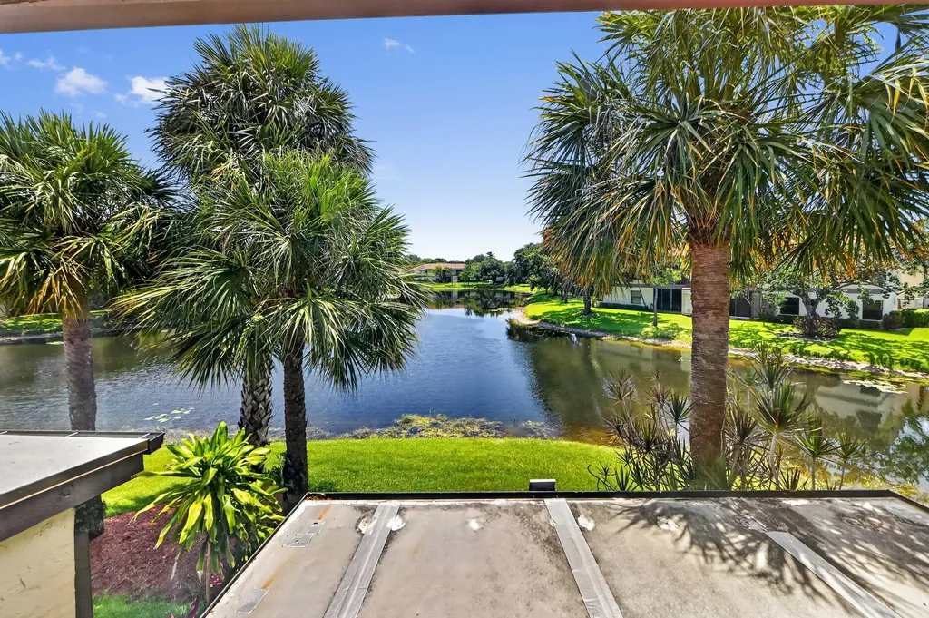 4587 Carambola Circle S Coconut Creek FL 33066