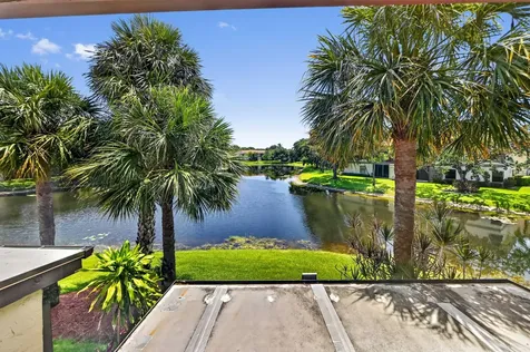 4587 Carambola Circle S Coconut Creek FL 33066