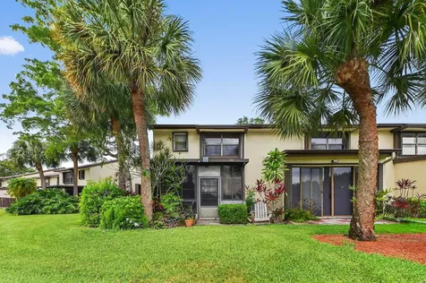 4587 Carambola Circle S Coconut Creek FL 33066