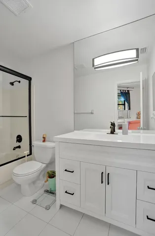 1122 NW 79th Drive Plantation FL 33322