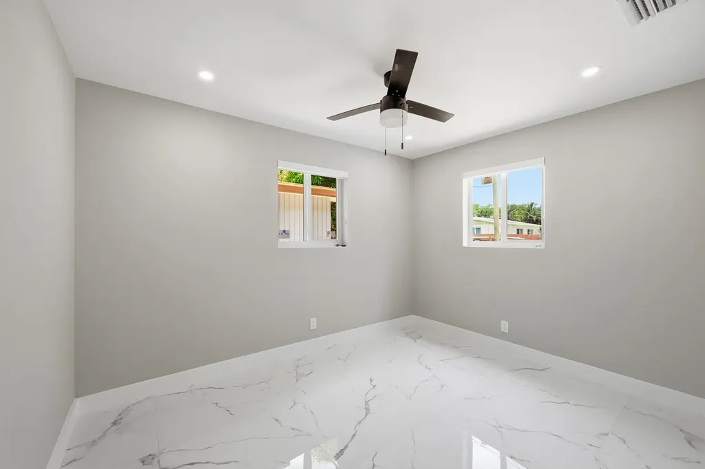 4380 NW 59th Court North Lauderdale FL 33319