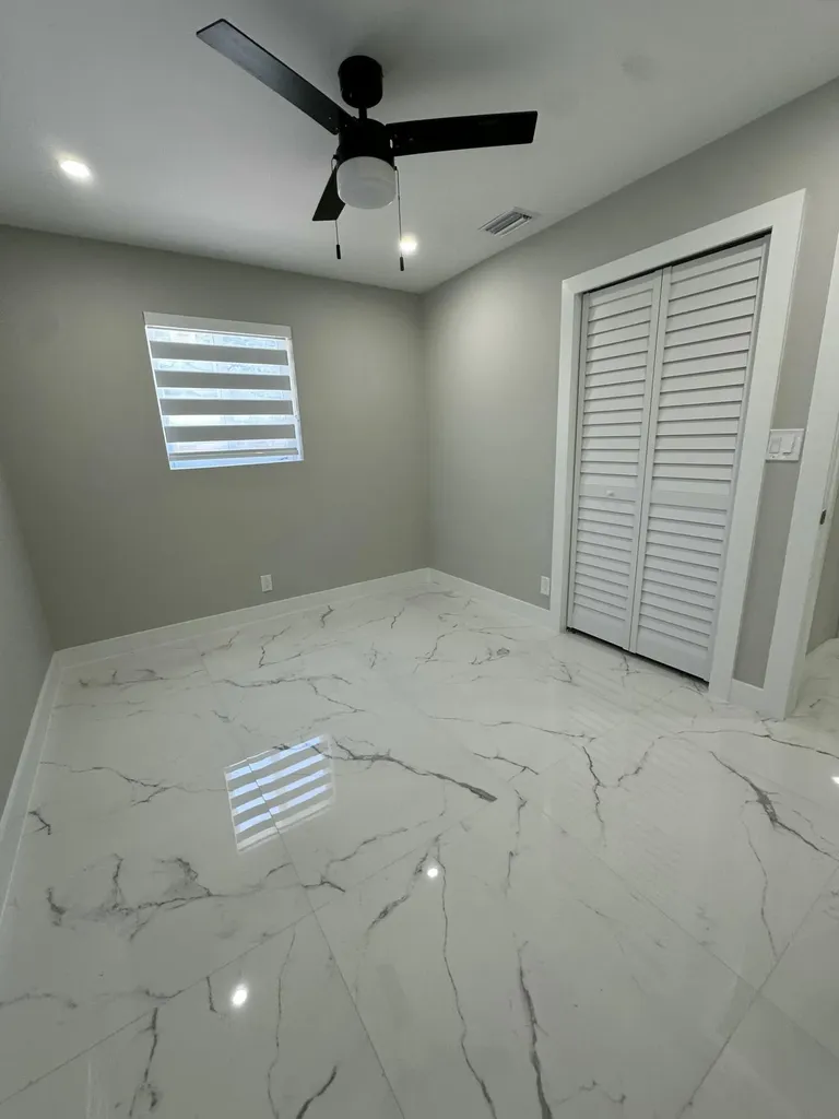 4380 NW 59th Court North Lauderdale FL 33319