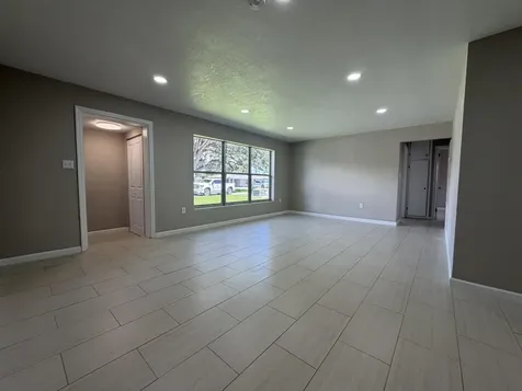 148 SE 6th Street N Belle Glade FL 33430