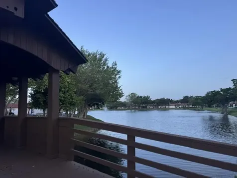 542 Franconia Circle Lake Worth FL 33467