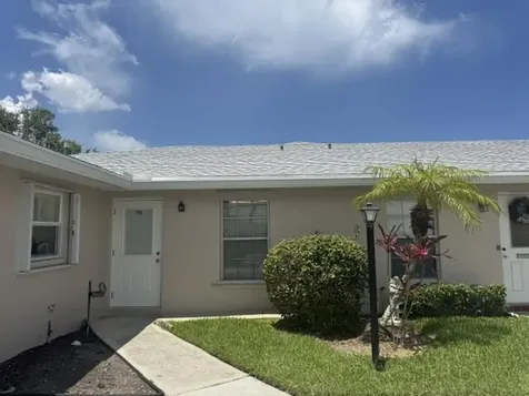 542 Franconia Circle Lake Worth FL 33467