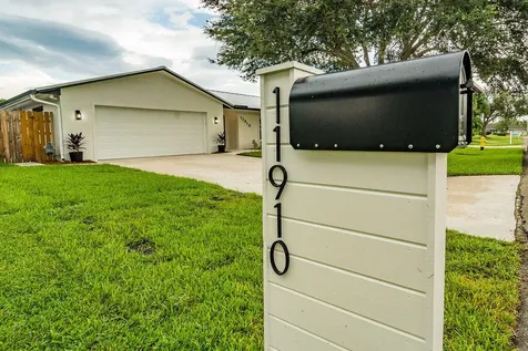 11910 Butternut Street Palm Beach Gardens FL 33410